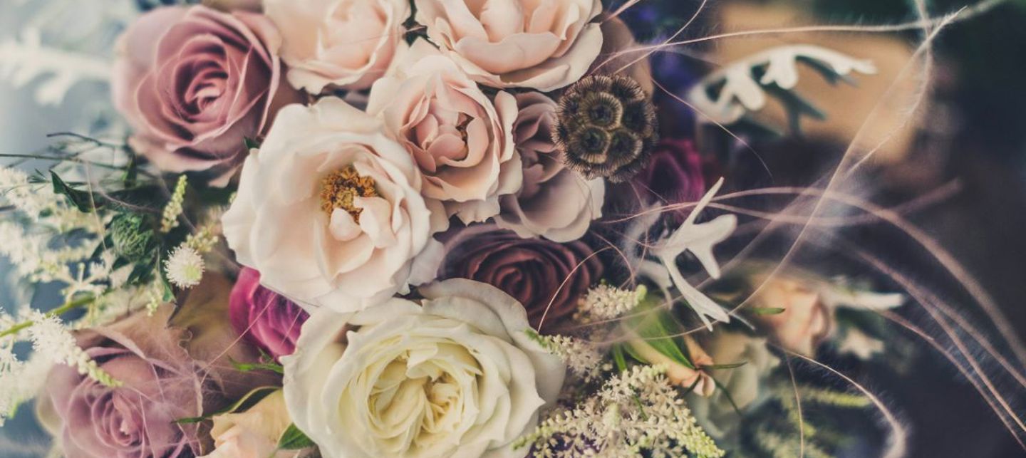 how-to-postpone-a-wedding