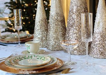 christmas-wedding-centrepiece-ideas-featured.jpeg