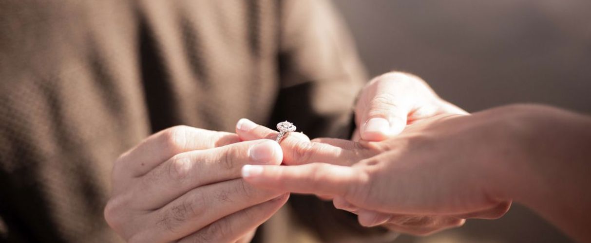 planning an engagement party2
