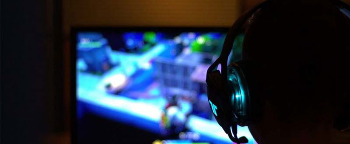 virtual-birthday-party-ideas-video-game-night