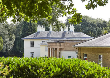 dog-friendly-hotel-nottinghamshire (1)