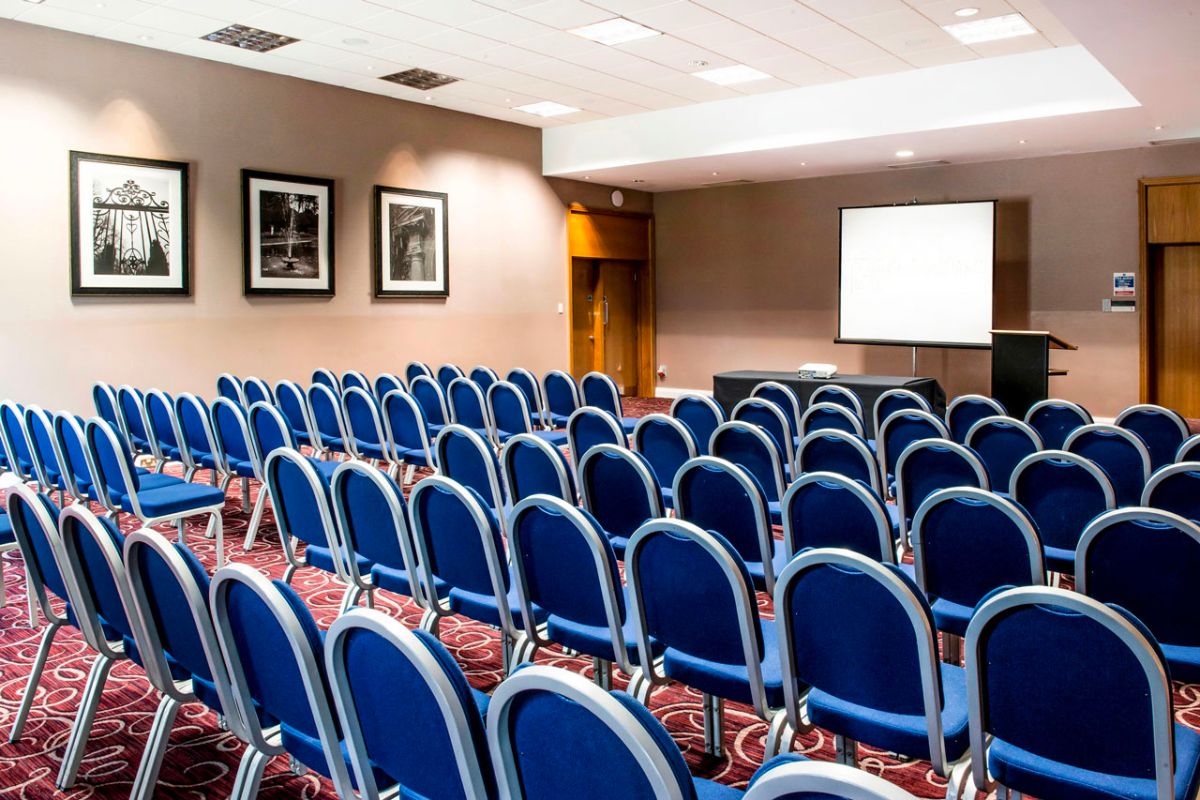 How to make a training seminar interesting - Eastwood Hall