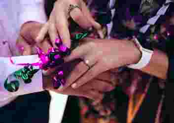 Planning-an-Engagement-Party