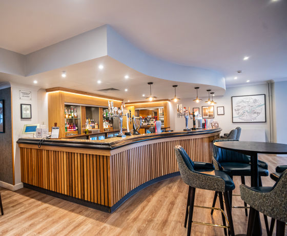 Eastwood bar