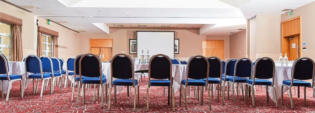 How-to-choose-a-conference-venue-