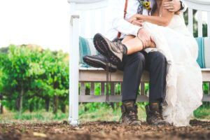 Outdoor-Wedding-Ideas-on-a-Budget-
