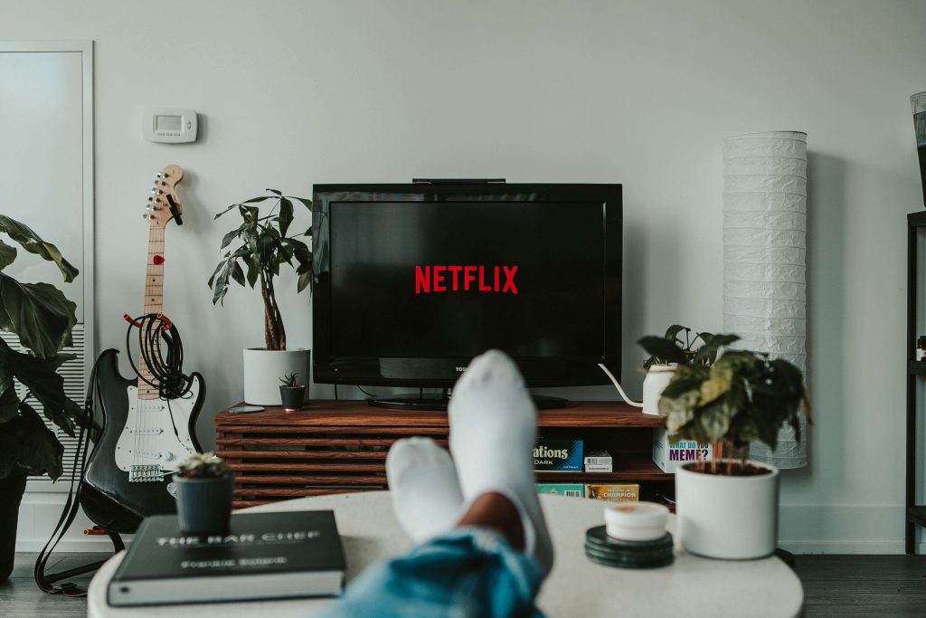 birthday-ideas-at-home-netflix-party